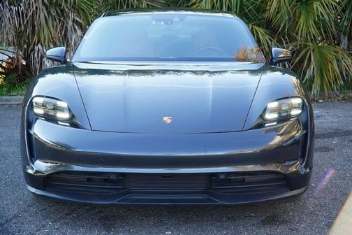 2022 Porsche Taycan Base