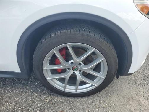 2019 Alfa Romeo Stelvio Ti Sport
