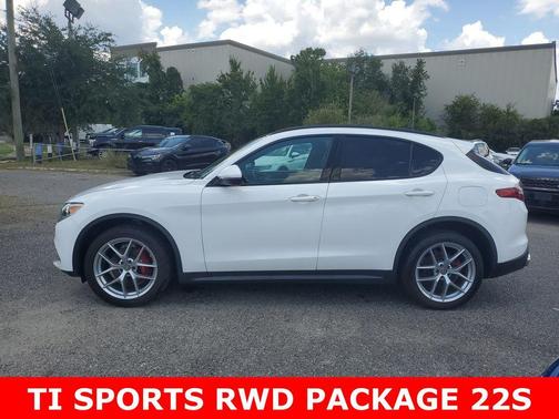 2019 Alfa Romeo Stelvio Ti Sport