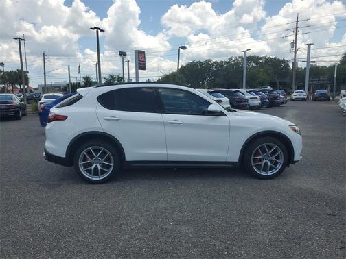 2019 Alfa Romeo Stelvio Ti Sport