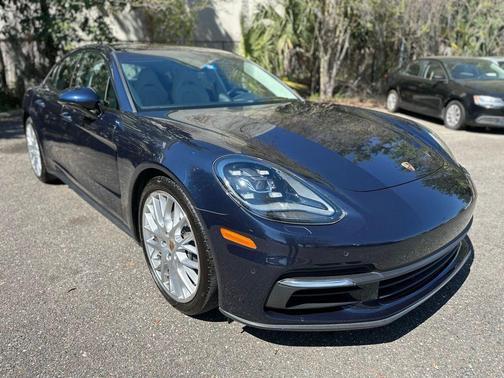 Blue 2019 Porsche Panamera Base