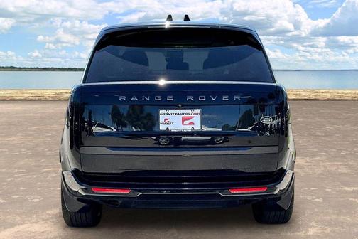 Santorini Black 2023 Land Rover Range Rover P400 SE