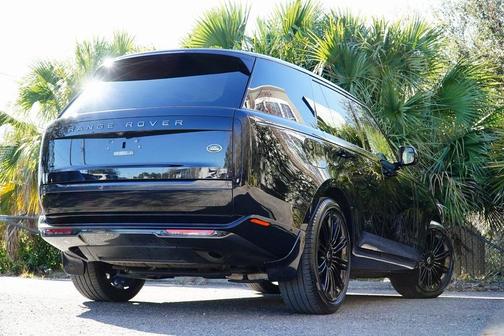 2023 Land Rover Range Rover P400 SE