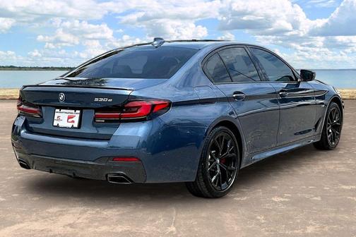 Arctic Race Blue Metallic 2023 BMW 530e 530e