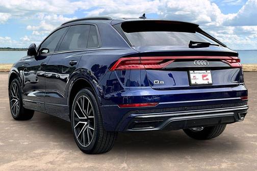Navarra Blue Metallic 2022 Audi Q8 55 Premium Plus