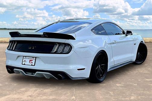 Oxford White 2016 Ford Mustang GT Premium