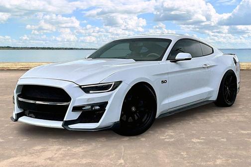 Oxford White 2016 Ford Mustang GT Premium