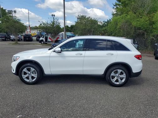 2018 Mercedes-Benz GLC 300 Base