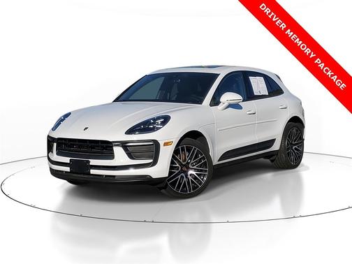2022 Porsche Macan Base