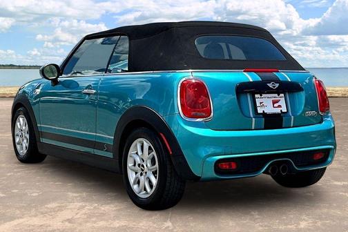 Aqua 2017 MINI Convertible Base