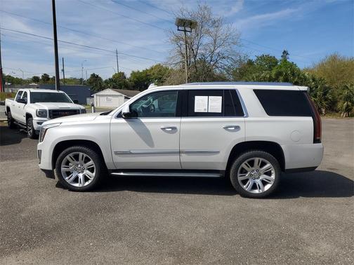 2018 Cadillac Escalade Luxury