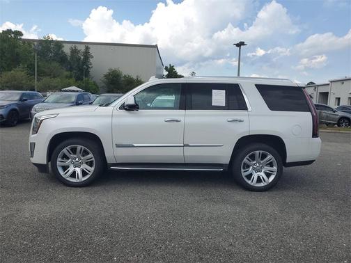 2018 Cadillac Escalade Luxury