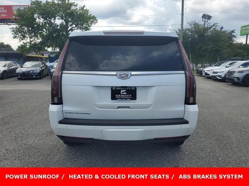 2018 Cadillac Escalade Luxury