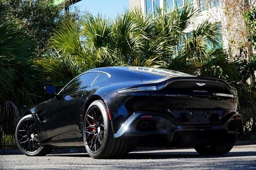 2020 Aston Martin Vantage Base