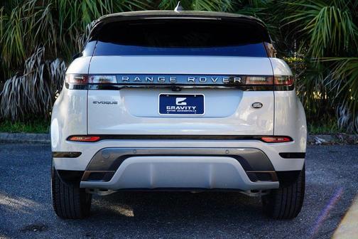 Seoul Pearl Silver 2021 Land Rover Range Rover Evoque R-Dynamic S