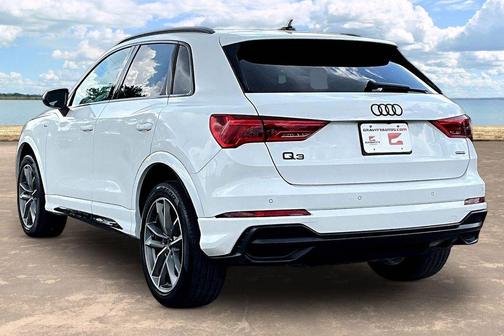 Ibis White 2021 Audi Q3 45 S line Premium
