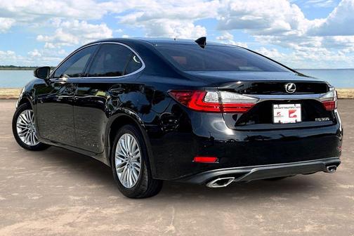 Obsidian Black 2017 Lexus ES 350 Base
