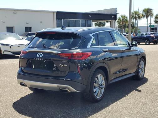 2021 INFINITI QX50 Luxe