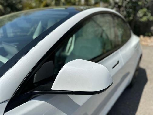 White 2023 Tesla Model 3 Base
