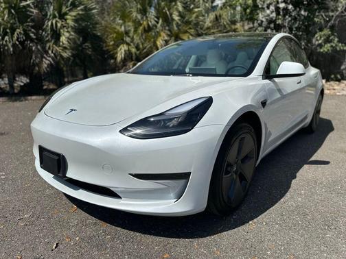 White 2023 Tesla Model 3 Base