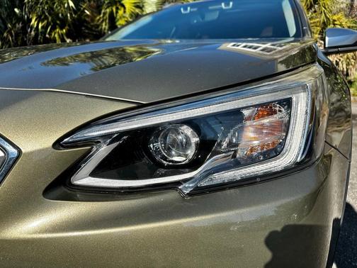 2020 Subaru Outback Touring XT