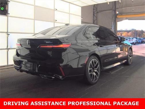 2023 BMW 760 760i xDrive