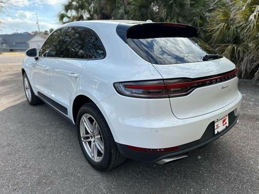 2020 Porsche Macan Base