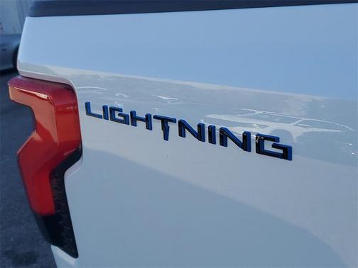 2022 Ford F-150 Lightning Pro