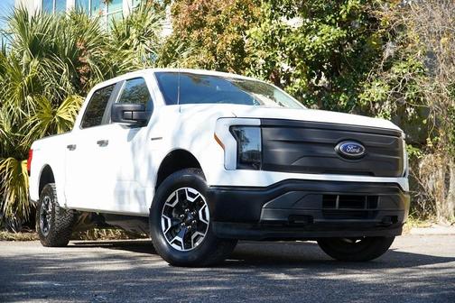 2022 Ford F-150 Lightning Pro
