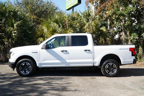 2022 Ford F-150 Lightning Pro