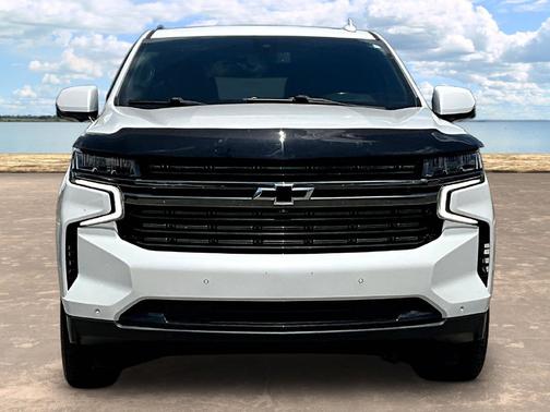 Iridescent Pearl Tricoat 2022 Chevrolet Tahoe RST