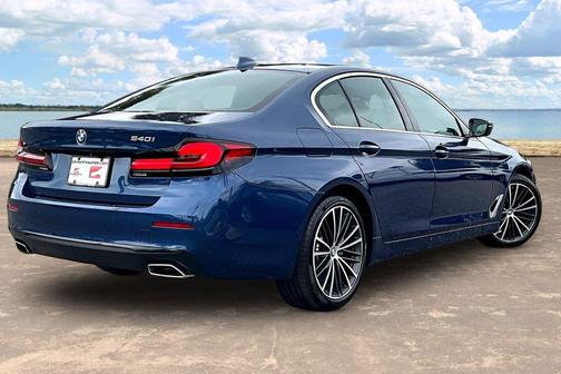 Phytonic Blue Metallic 2022 BMW 540 i