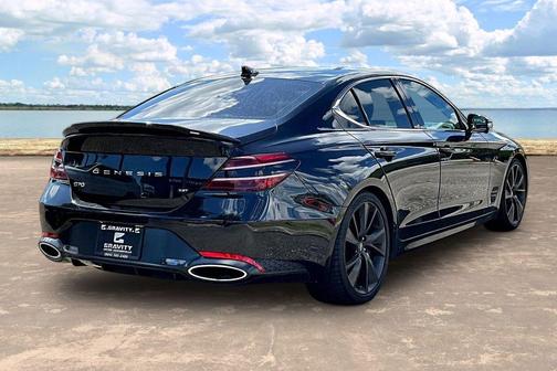 Vik Black 2023 Genesis G70 3.3T