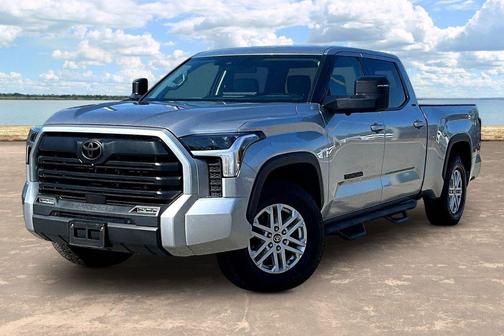 Celestial Silver Metallic 2022 Toyota Tundra SR5