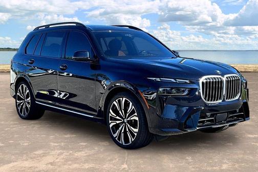 Carbon Black Metallic 2023 BMW X7 xDrive40i