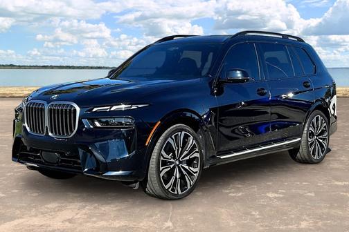 Carbon Black Metallic 2023 BMW X7 xDrive40i