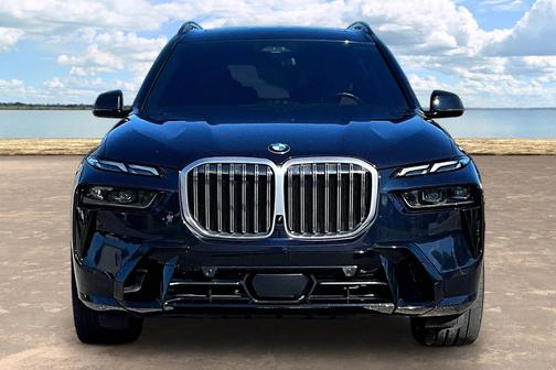 Carbon Black Metallic 2023 BMW X7 xDrive40i