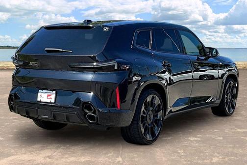 Black Sapphire Metallic 2023 BMW XM Base