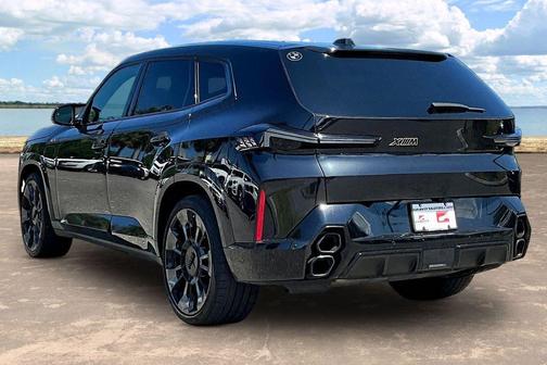 Black Sapphire Metallic 2023 BMW XM Base