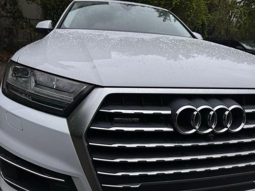 Glacier White Metallic 2019 Audi Q7 45 Premium Plus