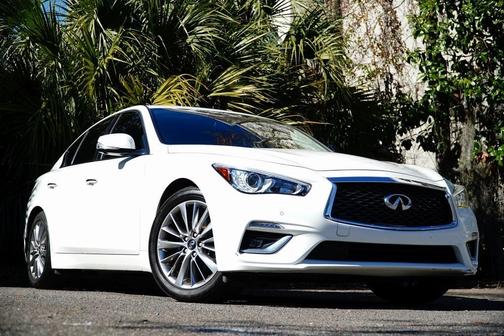 2022 INFINITI Q50 LUXE