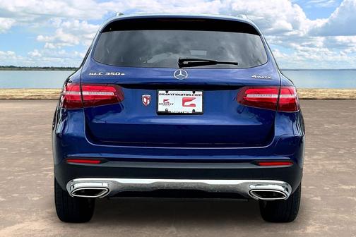 Brilliant Blue Metallic 2018 Mercedes-Benz GLC 350e GLC 350e