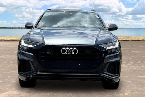 Daytona Gray Pearl Effect 2020 Audi Q8 55 Premium Plus