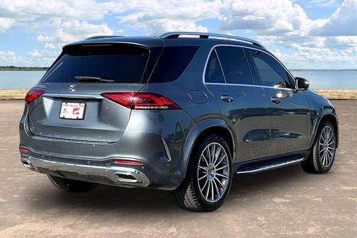 Gray 2022 Mercedes-Benz GLE 350 4MATIC