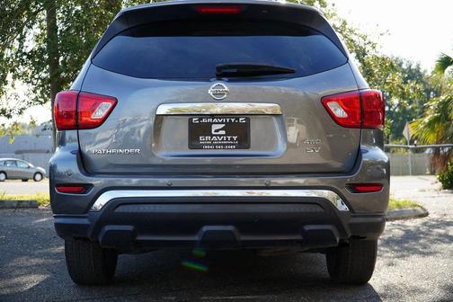 2020 Nissan Pathfinder SV