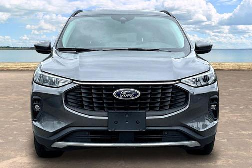 Gray Metallic 2023 Ford Escape PHEV