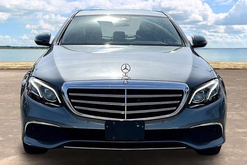 Selenite Gray Metallic 2017 Mercedes-Benz E-Class E 300