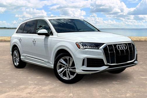 Carrara White 2023 Audi Q7 55 Premium Plus