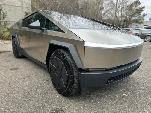 2024 Tesla Cybertruck Base