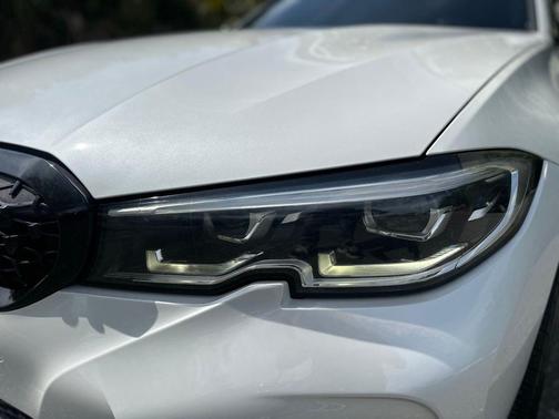 Mineral White Metallic 2020 BMW M340 i